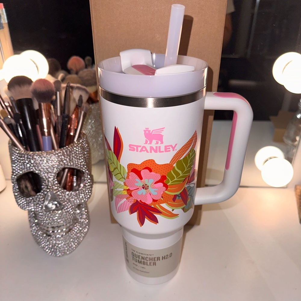 NEW Stanley Mother’s Day tumbler Frost tropic 40oz